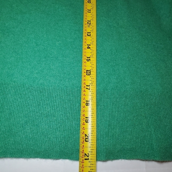 J. Crew Cashmere classic-fit crewneck sweater in Soft Green Size XS - Picture 9 of 11